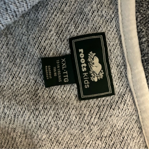 ROOTS Kids Salt and Pepper Collection Zippered Jacket - Size XXL 13-14 years - Picture 1 of 3
